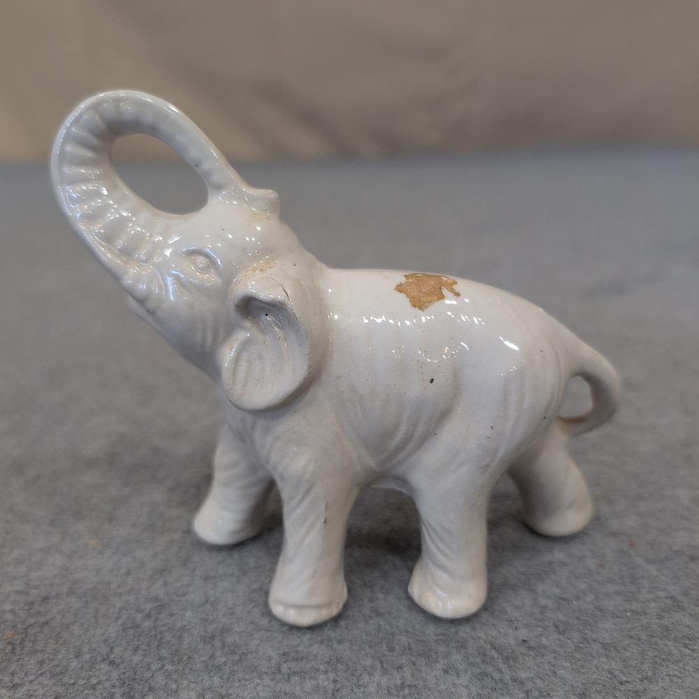 Vintage‎ White Ceramic Elephant Figurine Trunk Up Good Luck Made in Brasil - Picture 2 of 6